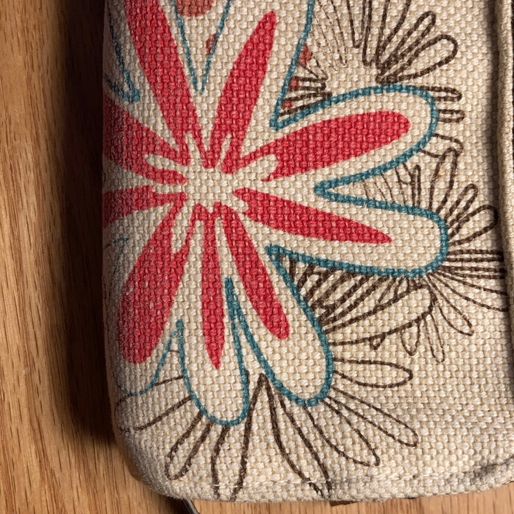 Thirty-One Wallet - Picture 7 of 10